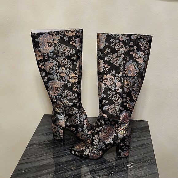 BRAND NEW WOMEN'S KENNETH COLE REACTION TIME TO STEP KNEE HIGH BOOT - Picture 9 of 16